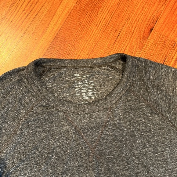 Long sleeve gray Gap Tee - Picture 2 of 4